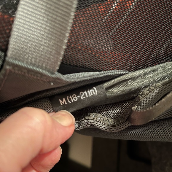 Osprey Atmos 65 AG Olive and Orange Backpack - Picture 5 of 5